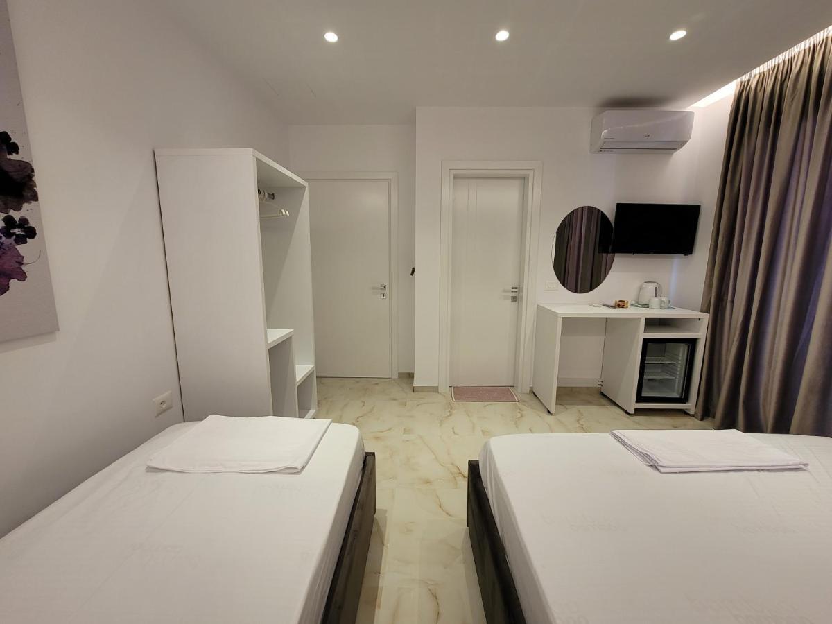 קסאמיל Fenix Hotel מראה חיצוני תמונה