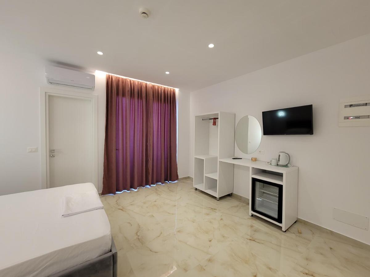 קסאמיל Fenix Hotel מראה חיצוני תמונה